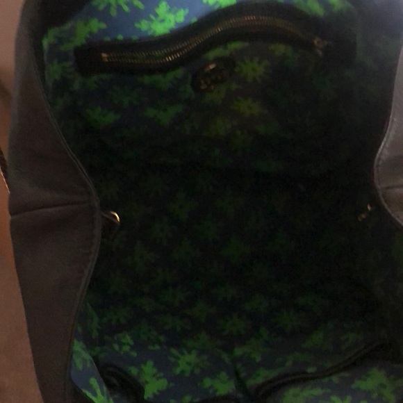 Tory Burch purse with dust bag - Picture 2 of 3